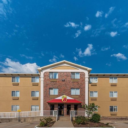 Super 8 By Wyndham Denton Hotel Kültér fotó