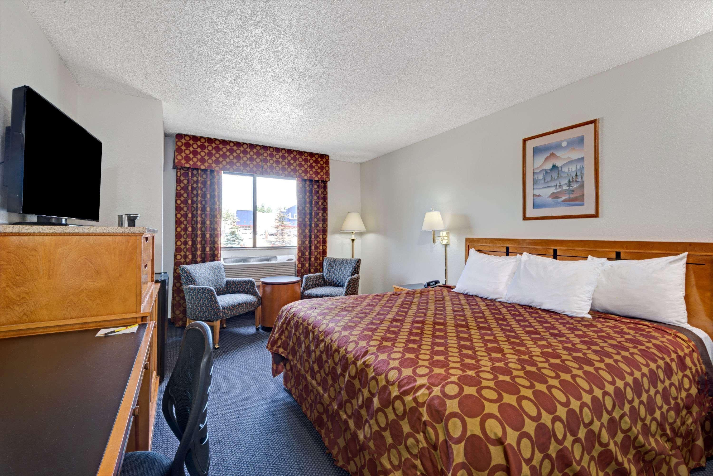 Super 8 By Wyndham Denton Hotel Kültér fotó
